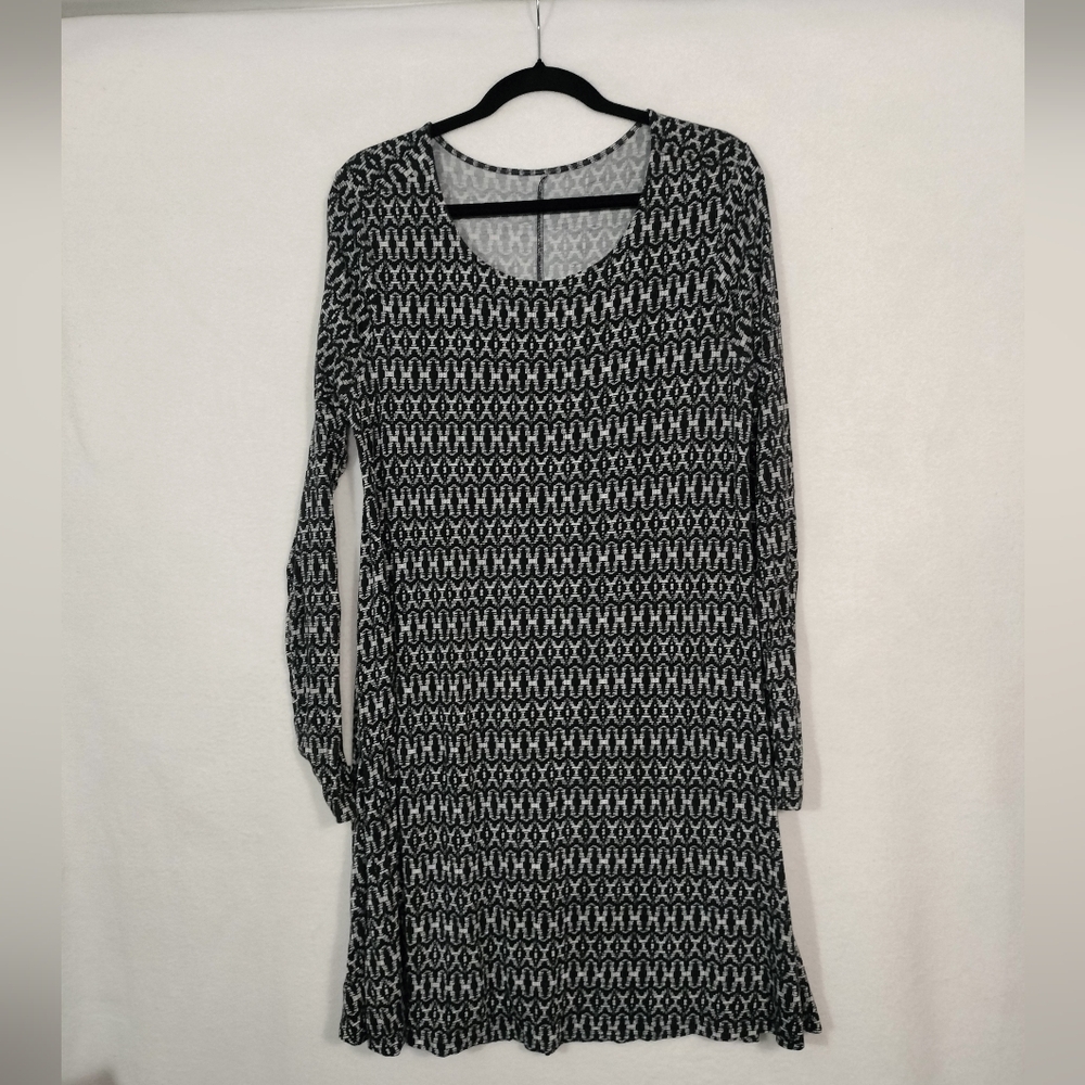 Black & White Patterned Long Sleeve Dress Old Navy
